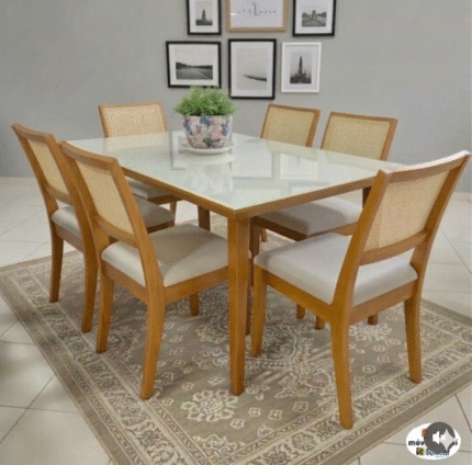 MESA DE JANTAR RETANGULAR COM 6 LUGARES LIPTUS - MDF E MADEIRA MACIÇA EUCALIPTO